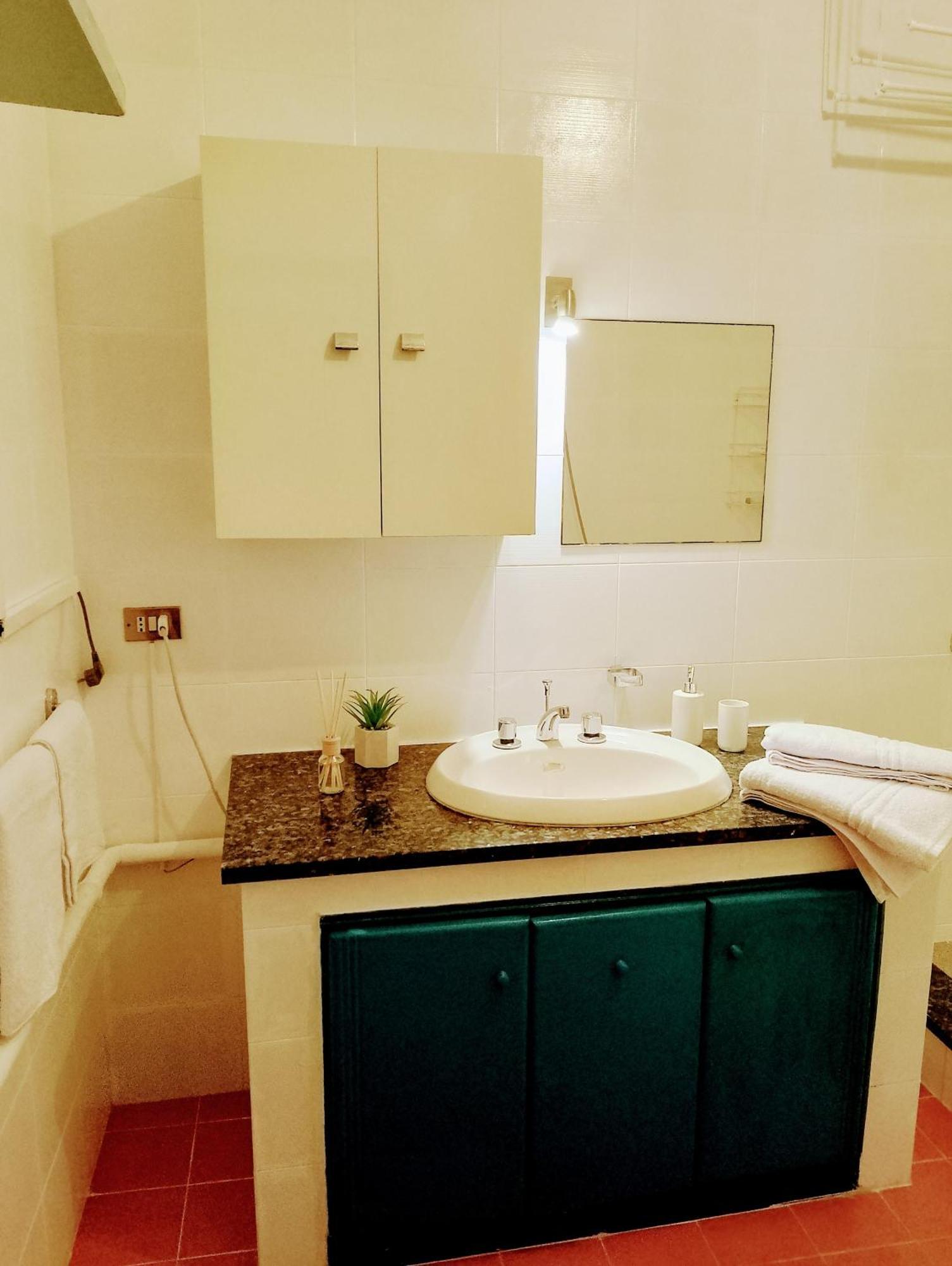 Amira Apartments Trapani Bilik gambar